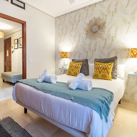 Apartment San Jacinto Triana Deluxe By Valcambre